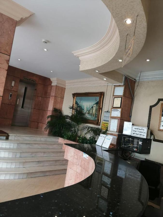 Al Aziziyah Hotel&suites Khamis Mushait Bagian luar foto
