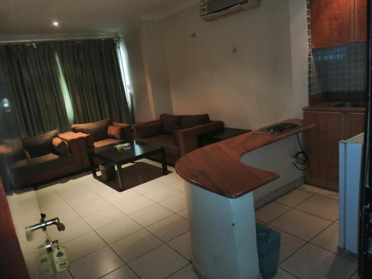 Al Aziziyah Hotel&suites Khamis Mushait Bagian luar foto