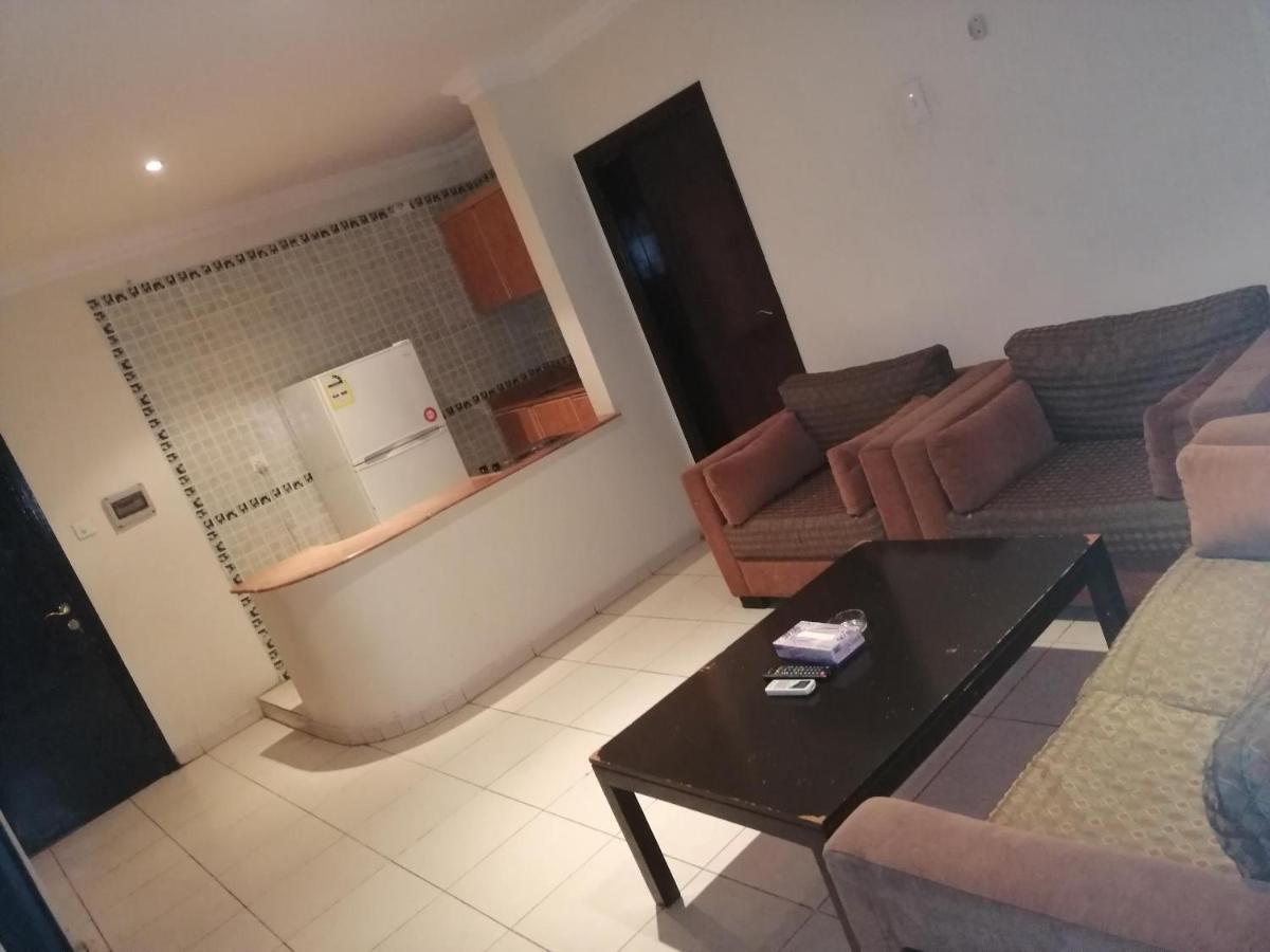 Al Aziziyah Hotel&suites Khamis Mushait Bagian luar foto