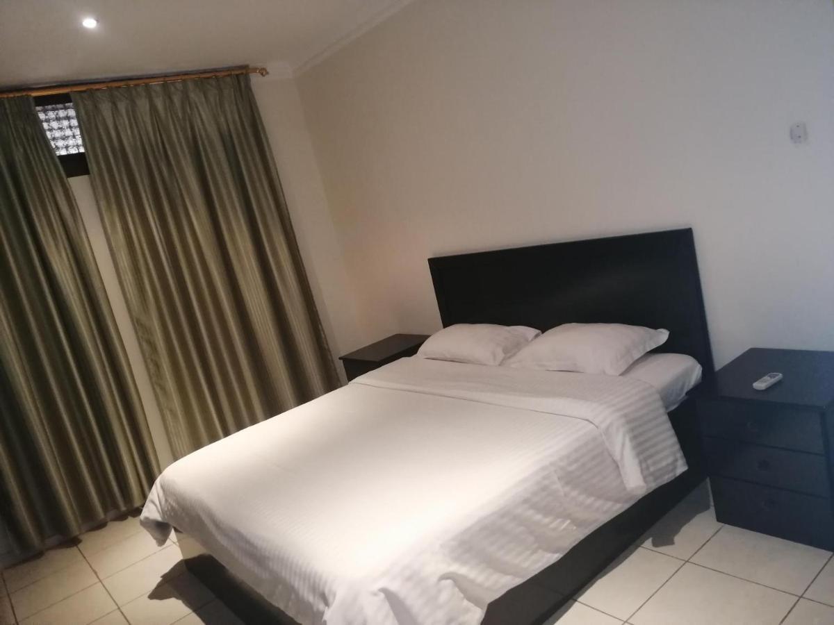 Al Aziziyah Hotel&suites Khamis Mushait Bagian luar foto