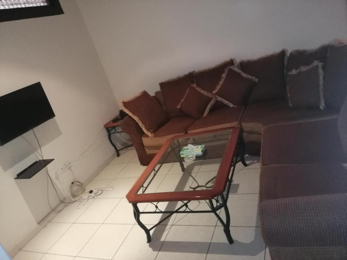 Al Aziziyah Hotel&suites Khamis Mushait Bagian luar foto